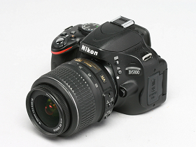 翻轉螢幕入門相機新選擇，Nikon D5100 實測