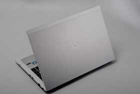 HP ProBook 5330m 評測：變壓器可拿來充電的商務筆電