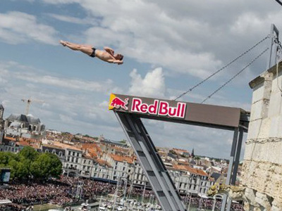 2014 Red Bull懸崖跳水世界系列賽，挑戰地獄之門 ！