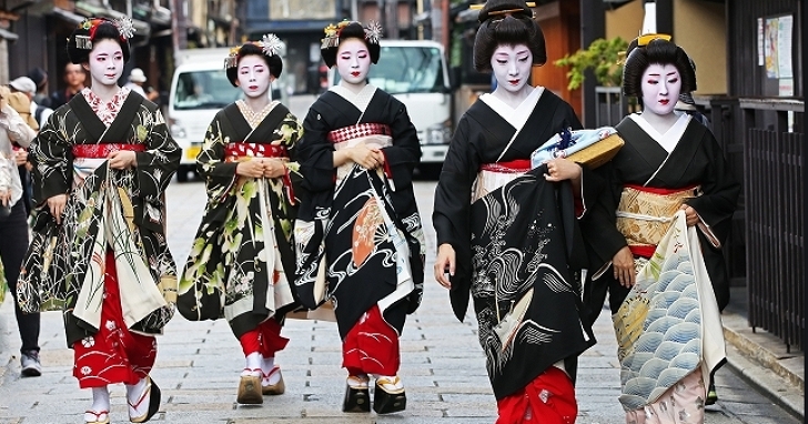 去京都旅遊別再擅闖私有地、看到藝伎就拍照：私有路段禁拍照違者將罰款一萬日圓