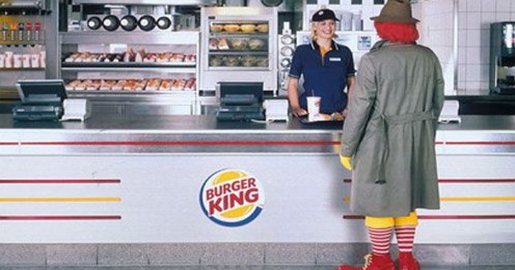 漢堡王說到做到玩真大，拿麥當勞或肯德基當日發票就免費請吃漢堡！