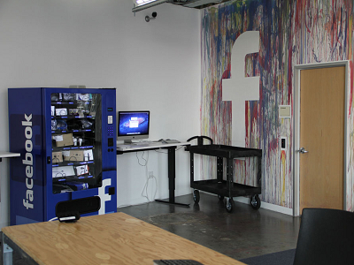 Facebook 矽谷新總部曝光，辦公室驚見中華民國國旗