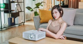 世界首款240Hz 劇院級電玩投影機Optoma UHD50X，4K HDR 超高畫質，電競遊戲超低延遲