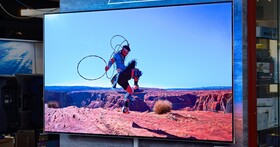 高階顯示器東西軍，畫質大對決：日系高階液晶 V.S. Philips OLED！你該選哪款？