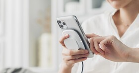 Moshi 推出搭載 SnapTo 磁吸功能的保護殼和無線充電座，新舊 iPhone 都可用