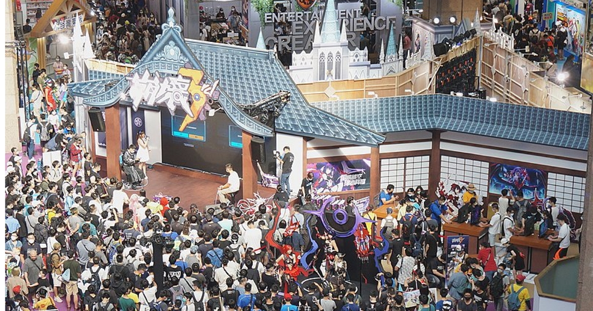 《崩壞3rd》女武神在國外版扮兔女郎引不滿,中國玩家持刀闖米哈游公司欲刺殺創始人