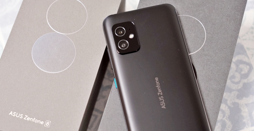單手就能掌握的小旗艦,華碩 Zenfone 8 開箱分享