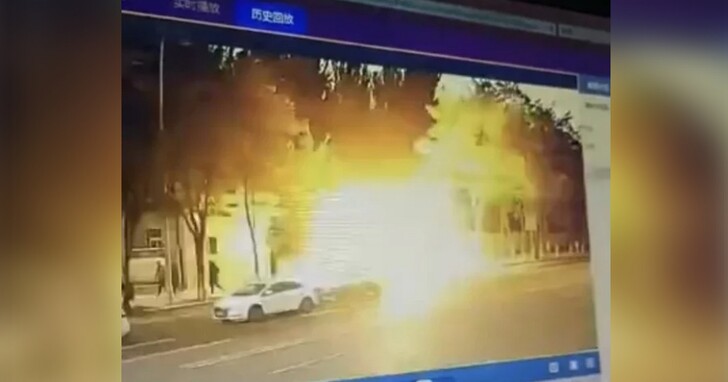 遼寧當地政府機關門口電動機車爆炸1死5傷，是電動機車還是炸藥？