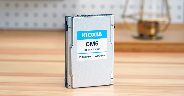KIOXIA CM6 PCIe 4.0 SSD 攜手深憶與技嘉打造極致性能密集型存機箱、大幅降低系統複雜性與整體擁有成本！