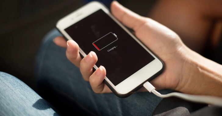 不知道你的iPhone是否該換電池？查詢 iPhone 充電循環次數，瞭解電池健康狀況