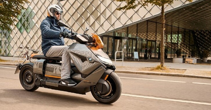 BMW Motorrad CE 04電動機車推出，時速飆破120公里！41匹馬力、美售價約台幣33萬元
