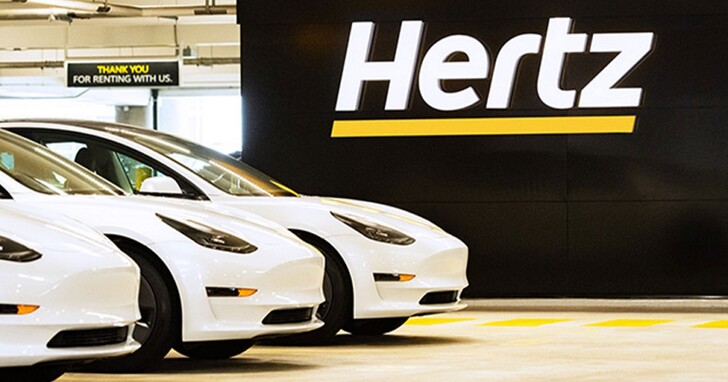 剛擺脫破產的租車巨頭Hertz宣布全壓電動車，購買10萬輛臺特斯拉建立北美最大電動車隊