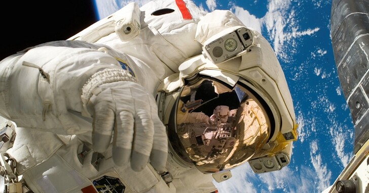 因太空衣頭盔有進水危險，NASA暫停國際太空站所有太空行走任務
