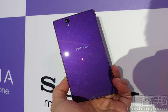 Sony Xperia Z、ZL 5吋 1080p 旗艦機在台亮相，小編一手試玩