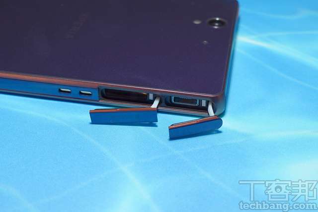 Sony Xperia Z、ZL 5吋 1080p 旗艦機在台亮相，小編一手試玩