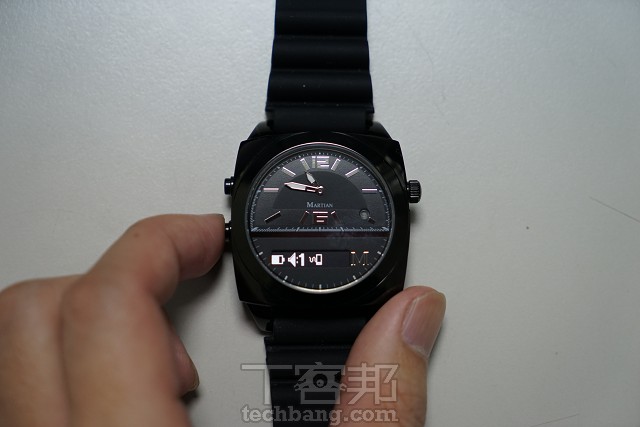 MARTIAN VICTORY MV100 藍牙智慧手錶評測：典雅指針外型，首創聲控通話、Siri 指令錶款