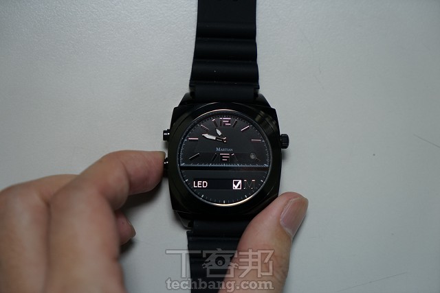 MARTIAN VICTORY MV100 藍牙智慧手錶評測：典雅指針外型，首創聲控通話、Siri 指令錶款