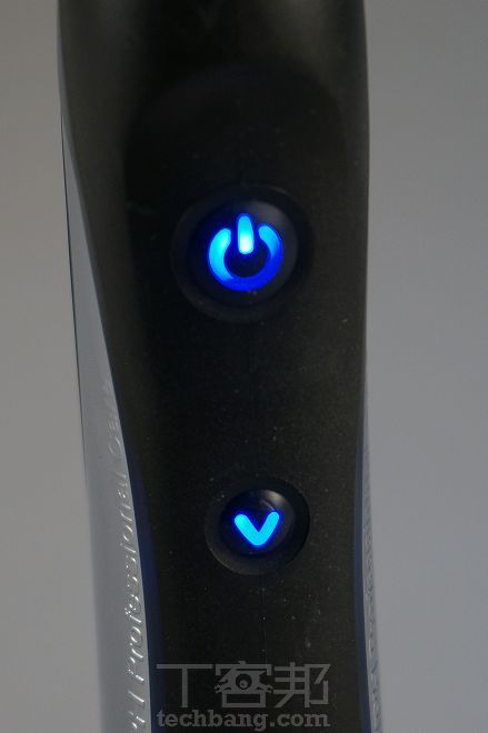 Oral-B P7000 智慧牙刷：每分鐘震動48,000次，智慧連結行動裝置App