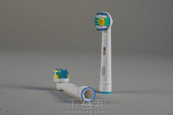 Oral-B P7000 智慧牙刷：每分鐘震動48,000次，智慧連結行動裝置App