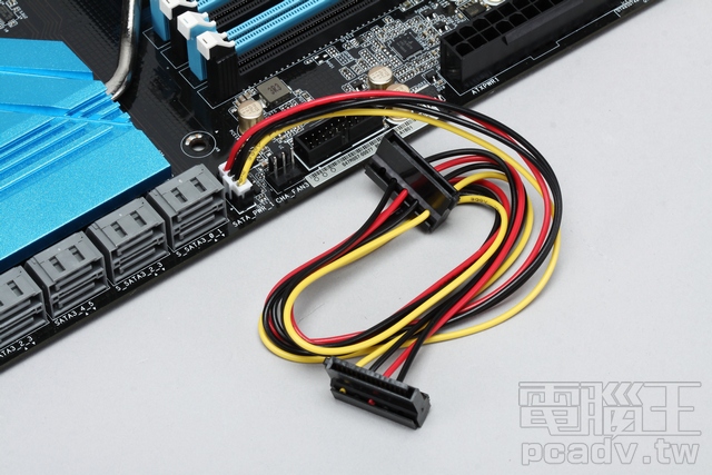 ASRock X99 WS：專為儲存工作站打造，配備10組SATA