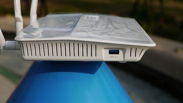 《金獎優評》D-Link DIR-880L AC 1900 雙頻 Gigabit 無線路由器體驗紀實