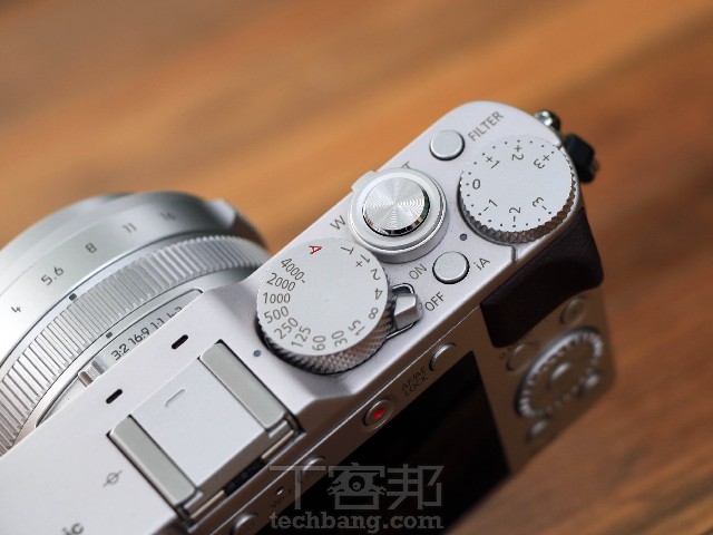 Panasonic LX100 評測：4/3 強悍大尺寸感光元件、F1.7 大光圈隨身機
