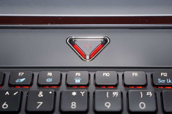 Predator 17 Function Key 頂級效能,強悍散熱!旗艦級電競遊戲筆電 Acer Predator 17 開箱介紹與深度評測心得! | T客邦