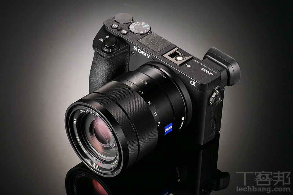 觸控螢幕與五軸防震到位，APS-C 旗艦 Sony α6500 評測
