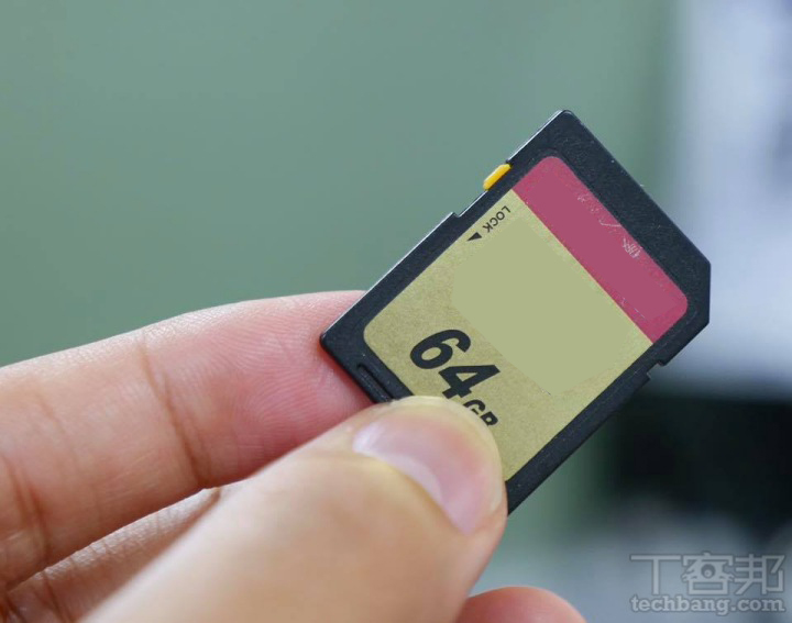 SD 卡上的 Lock 覆寫保護開關壞了怎麼辦？解法比你想像的還要簡單 T客邦