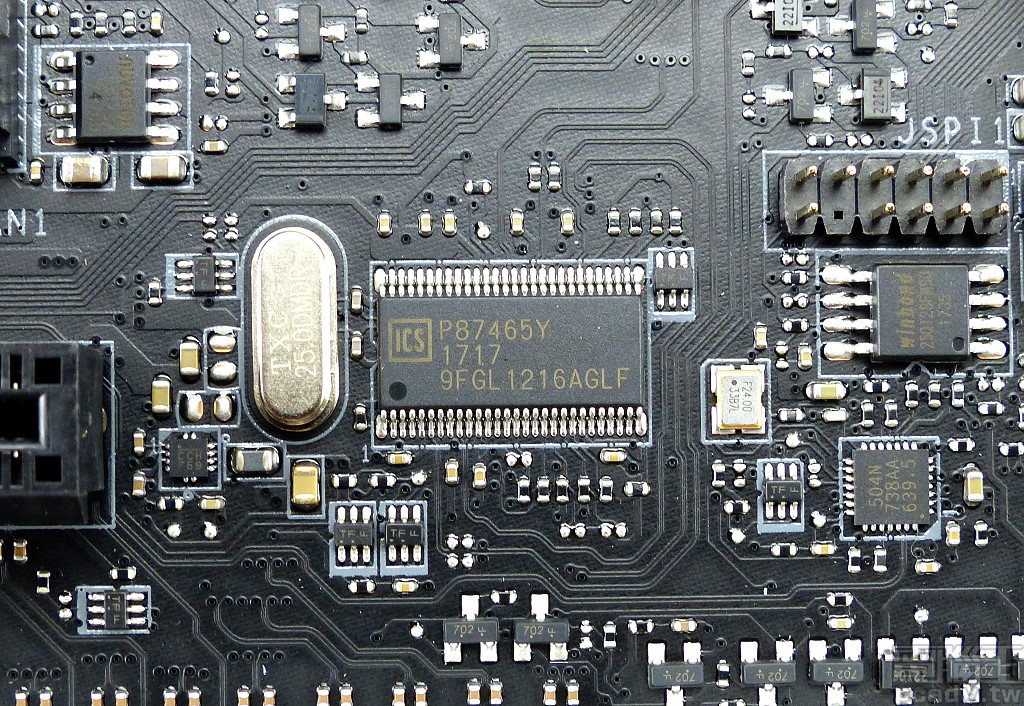 雙 EPS12V 8pin 處理器電源輸入，MSI X470 Gaming M7 AC 主機板登場測試
