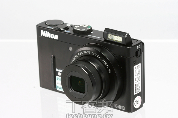 隨身大光圈新秀：Nikon COOLPIX P300 評測| T客邦