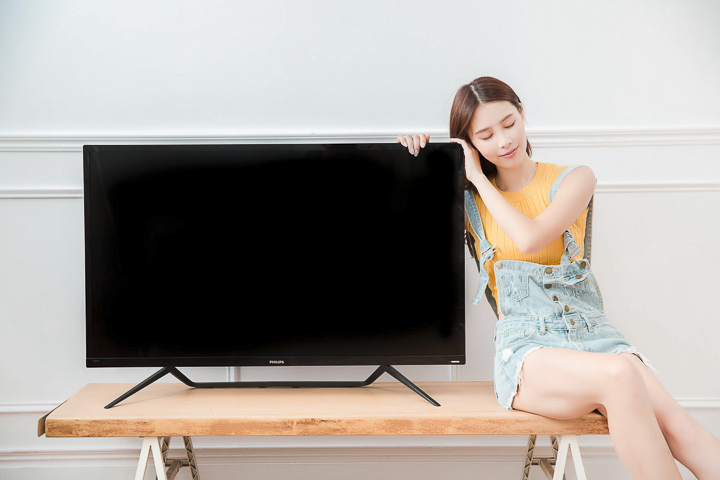4K HDR 超高解析,流光溢彩美麗視界,Philips 液晶顯示器 436M6VBRAB 亮眼登場
