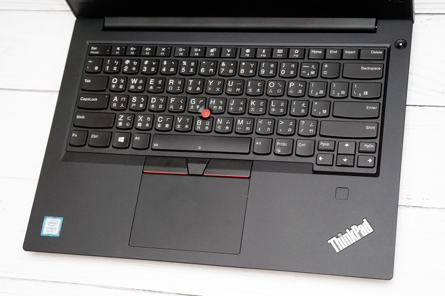 ThinkPad E480 實測：外觀、硬體全面升級，入門機種也能有絕佳體驗