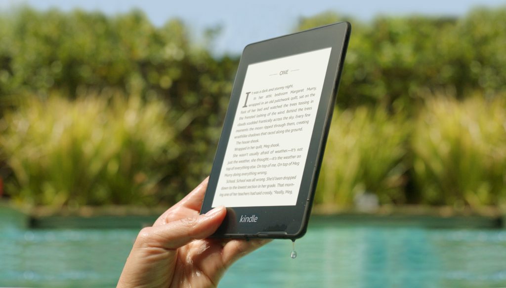 最新的Kindle Paperwhite 4來了！更薄更輕還防水，也具有藍牙功能 | T客邦
