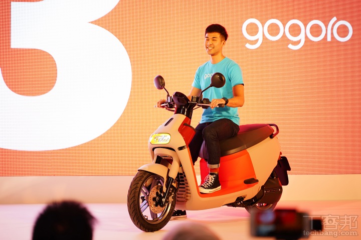 Gogoro 3 的 環保車殼 會騎一騎就分解嗎 都是塑膠到底環保在哪 T客邦