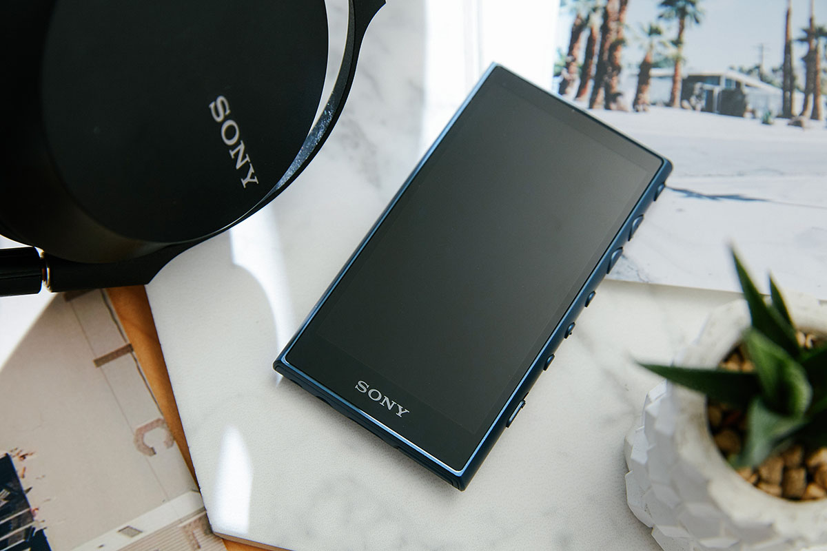 Sony NW-A105數位隨身聽動手玩，搭載安卓系統，可聽線上音樂，支援LDAC藍牙傳輸；同場加映：NW-A55