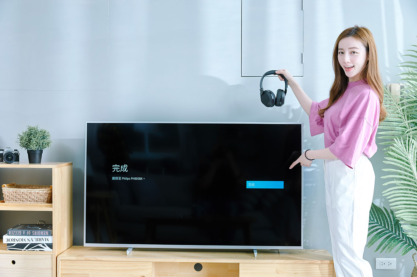 搭載Android TV 9.0系統，支援語音搜尋，ISF畫質表現，Philips 55PUH7374 大型液晶顯示器