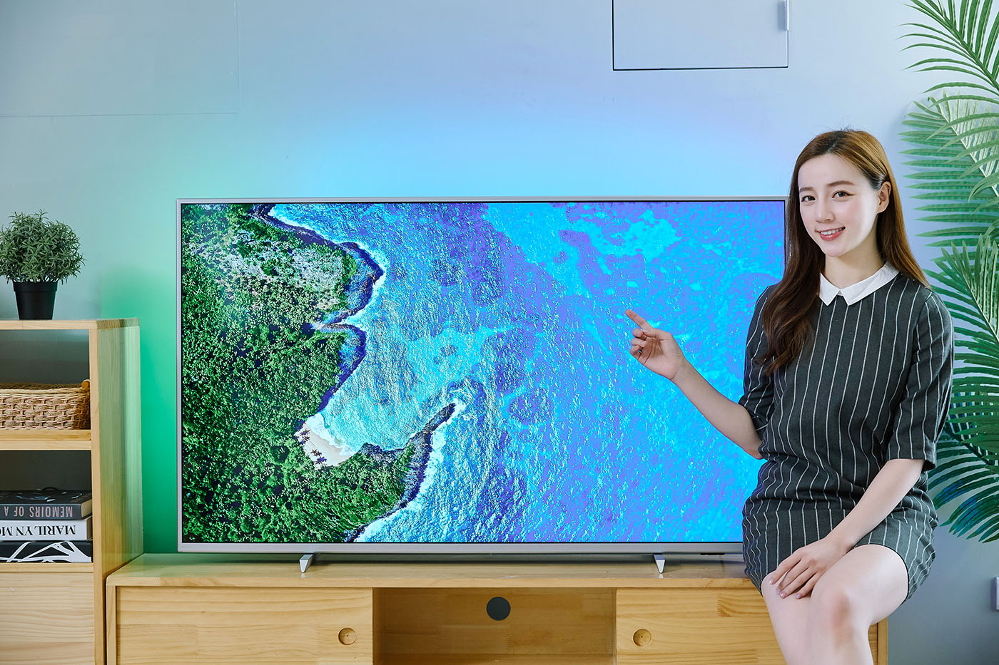 搭載Android TV 9.0系統，支援語音搜尋，ISF畫質表現，Philips 55PUH7374 大型液晶顯示器