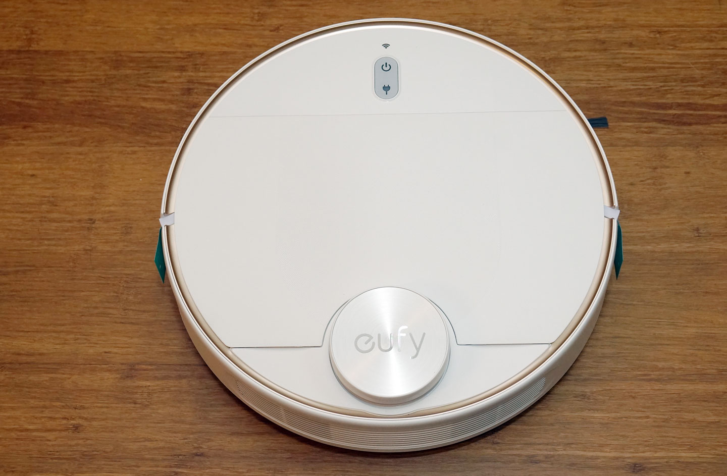 高顏值，功能更全面！一機雙用的 eufy L70 掃拖二合一機器人開箱評測！ T客邦