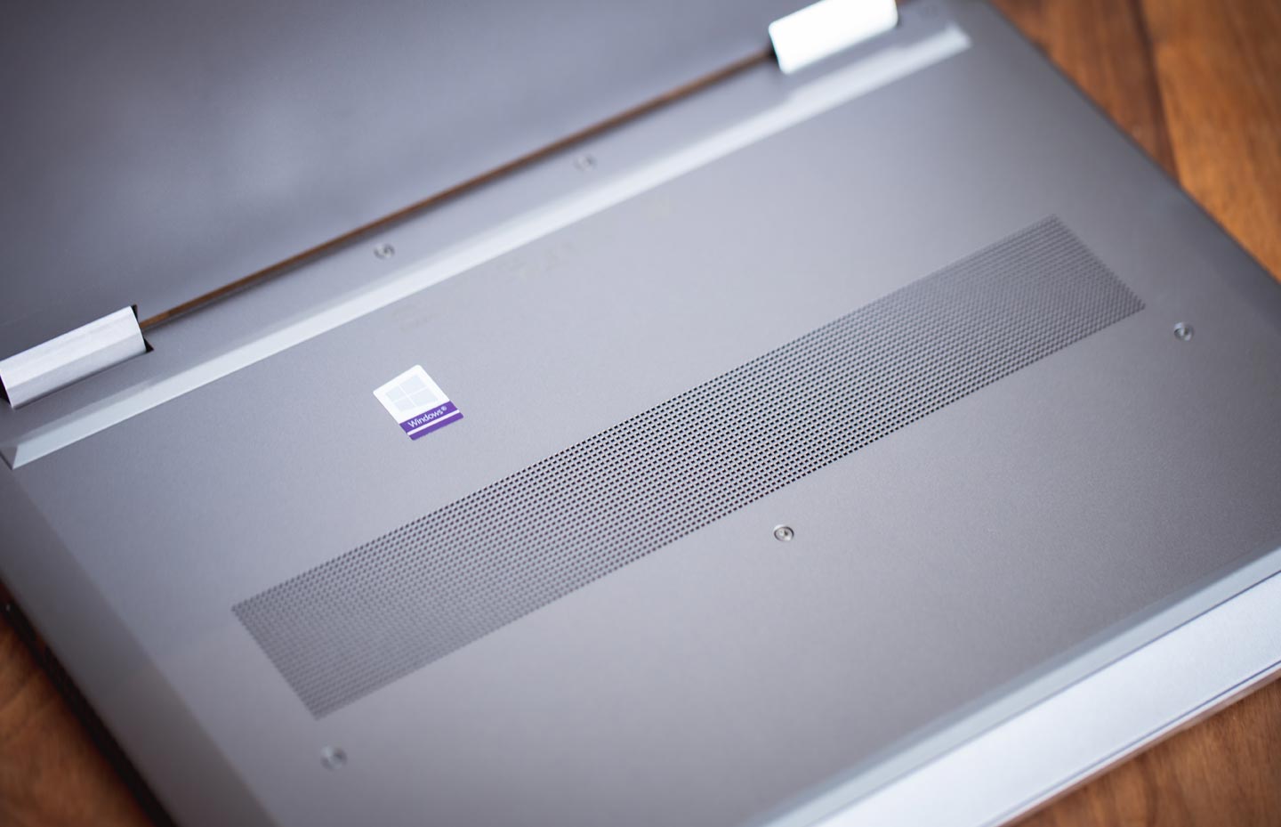 HP ZBook Studio X360 G5 UHD TS A-A die flap