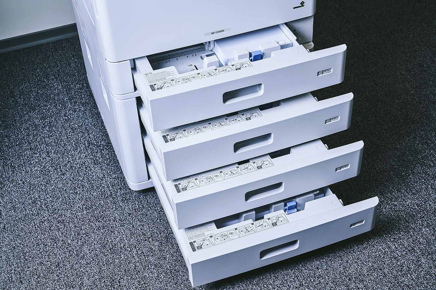 高效生產力，綠能更環保：EPSON 免加熱極速影印機 WF-C21000 一手實測報告！