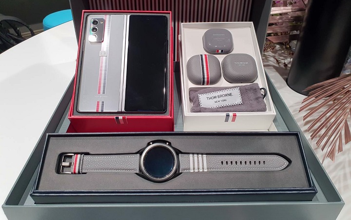 samsung z fold 2 thom browne edition price