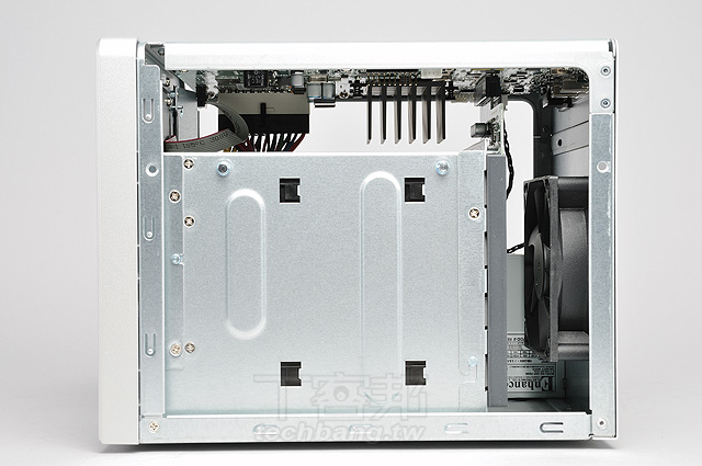 Promise Pegasus R4 磁碟陣列， Thunderbolt 傳輸效能實測