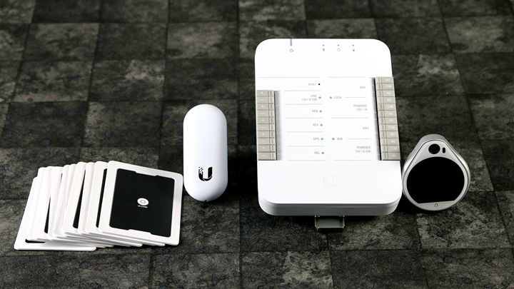 UniFi Access Starter Kit是UniFi Access門禁系統最基本的硬體套件。
