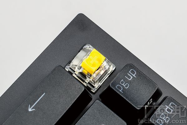 Razer Blackwidow V3 mini HyperSpeed 評測：65%機械軸電競鍵盤，小而