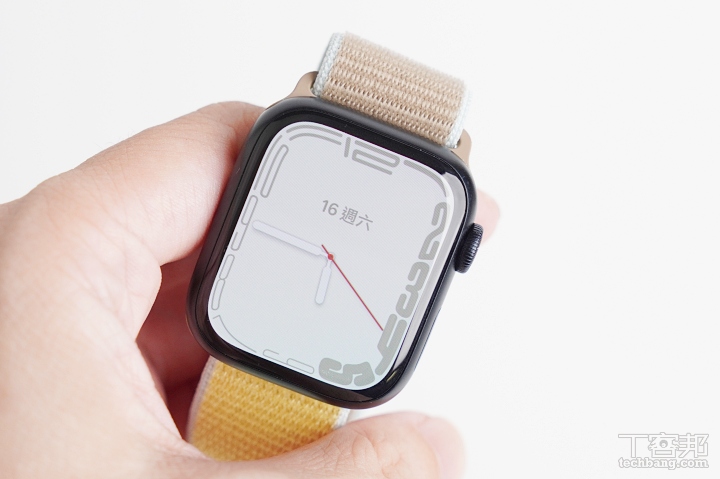 Apple Watch S7 開箱評測：螢幕放大更明亮、QWERTY 鍵盤操作更方便