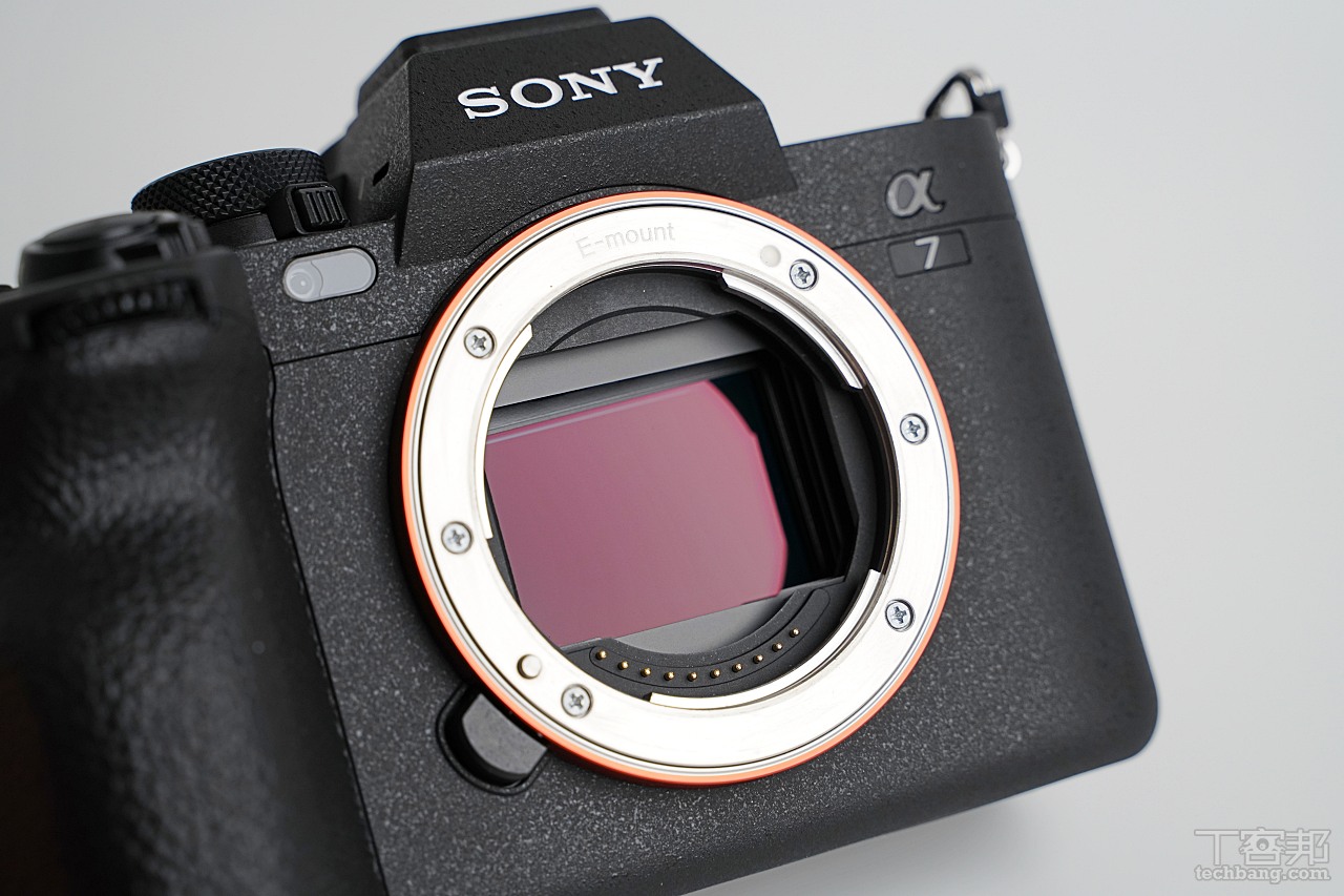 索尼全新 Sony A7IV 開箱實測！A7m4 會是下一代全幅無反霸主嗎？ | T客邦