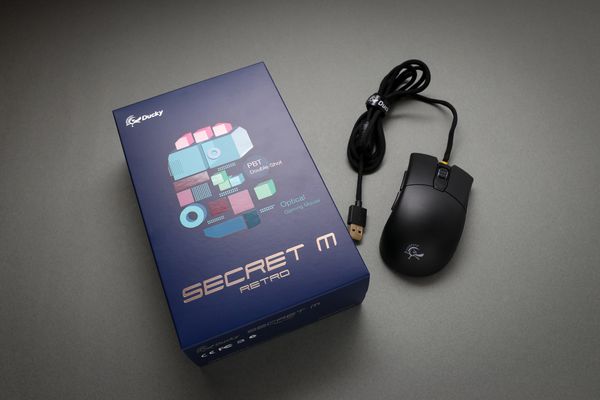 Ducky推出Secret M復刻版光滑鼠，提升光感應器與微動開關