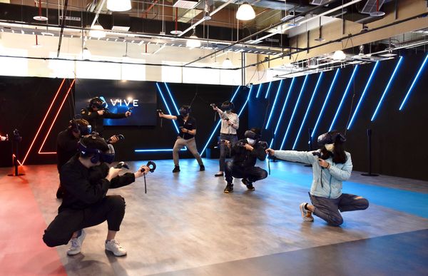 VIVELAND VR虛擬樂園於新光三越SKM PARK開幕