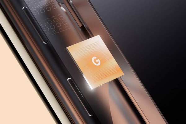 指紋辨慢、無法充電，號稱「最大計革新」的 Android 12 也翻車了